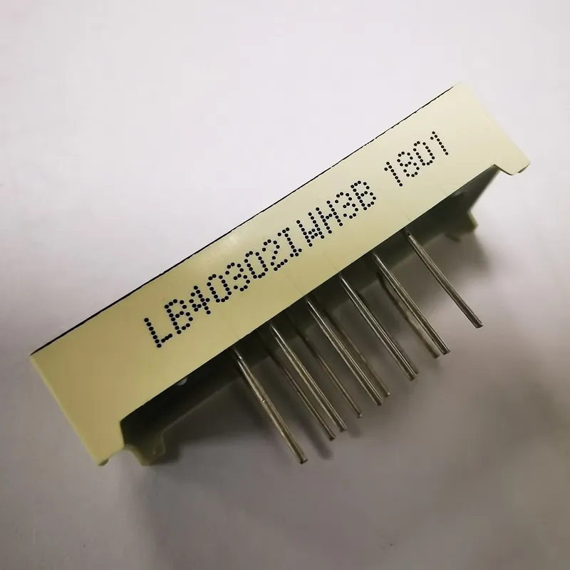 4 chữ số 7 phân khúc màn hình LED phổ biến Cathode Ultra White 7.62mm cho chỉ số nhiệt độ 1
